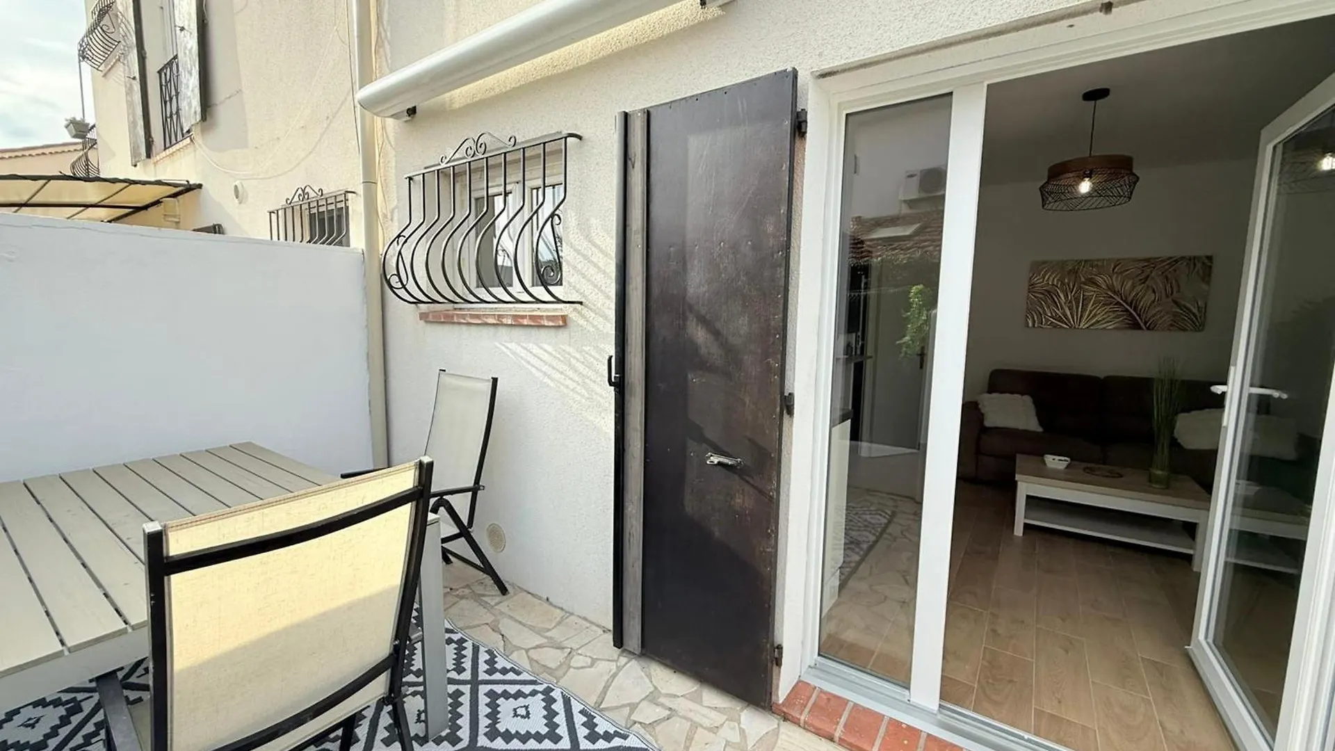 06Cp - Beautiful T2 Super Equipped With Terrace Apartment Villeneuve-Loubet France