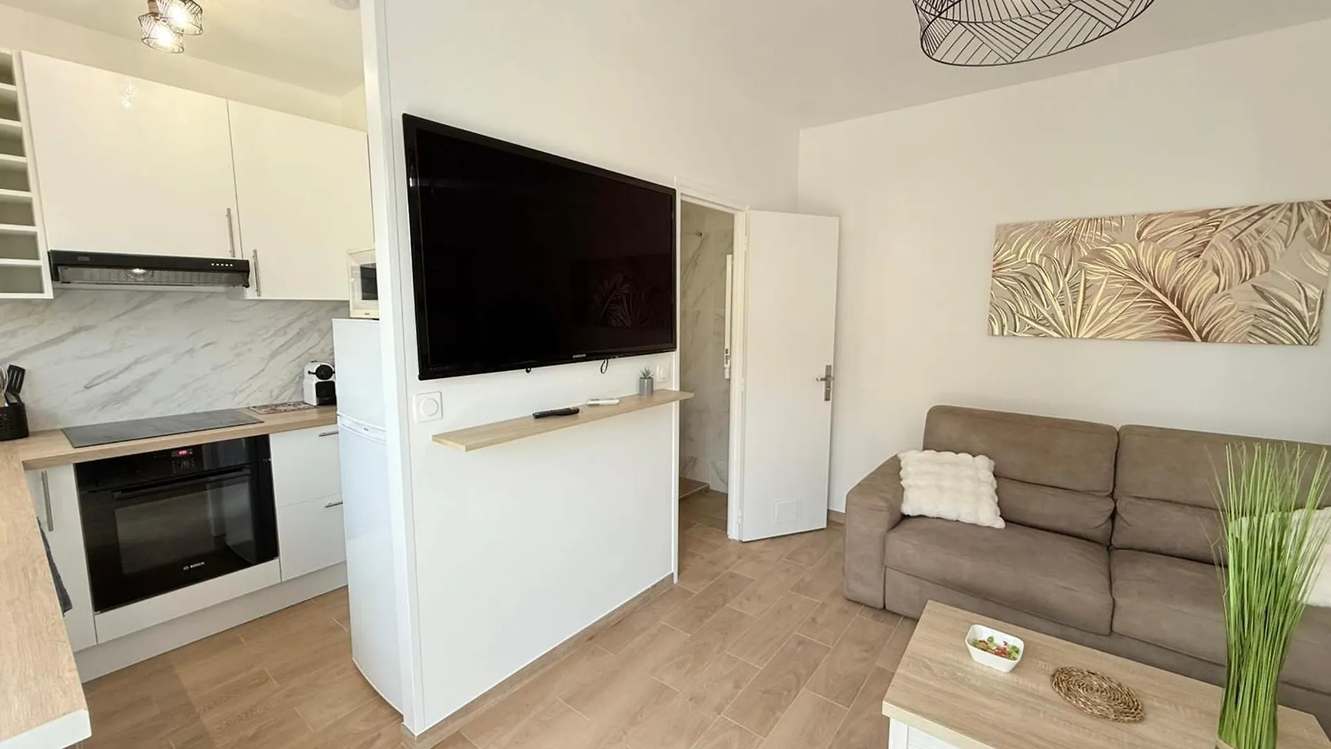 06Cp - Beautiful T2 Super Equipped With Terrace Apartment Villeneuve-Loubet