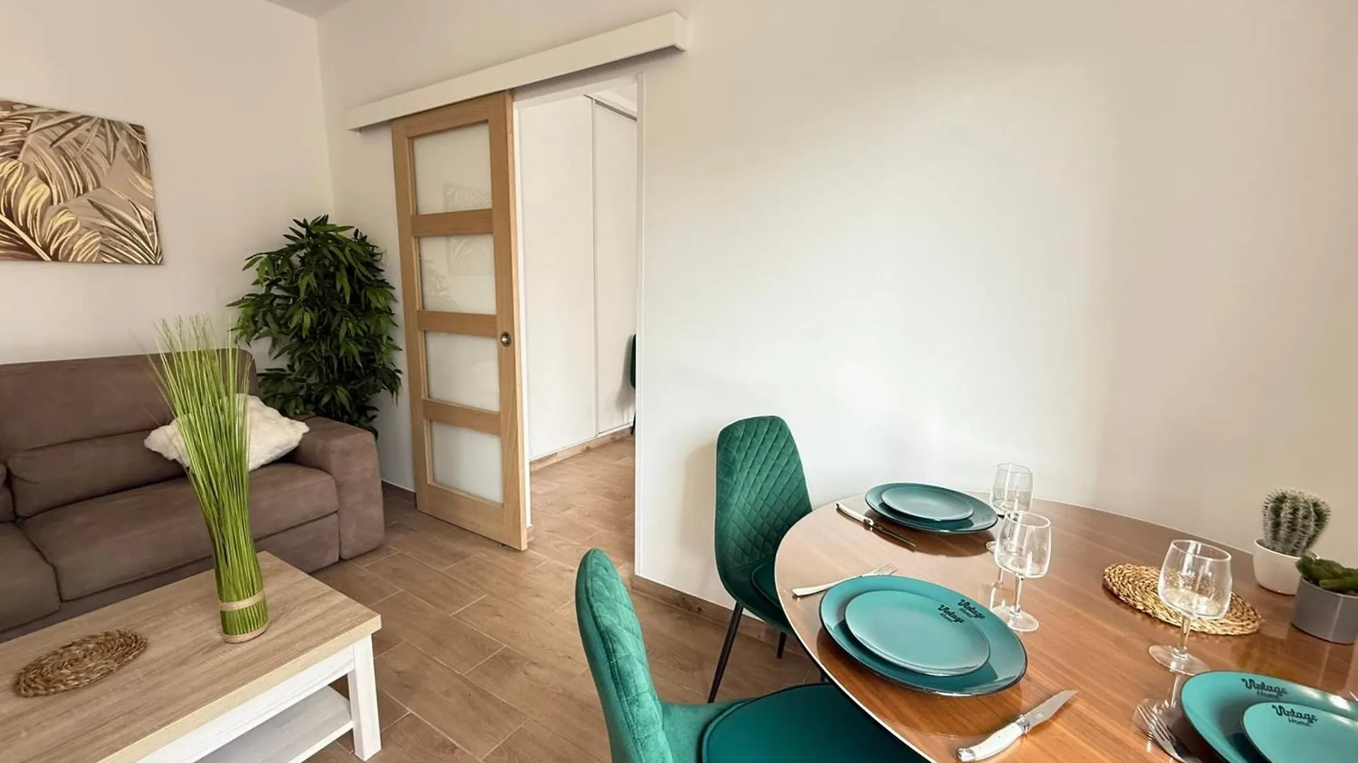 06Cp - Beautiful T2 Super Equipped With Terrace Apartment Villeneuve-Loubet